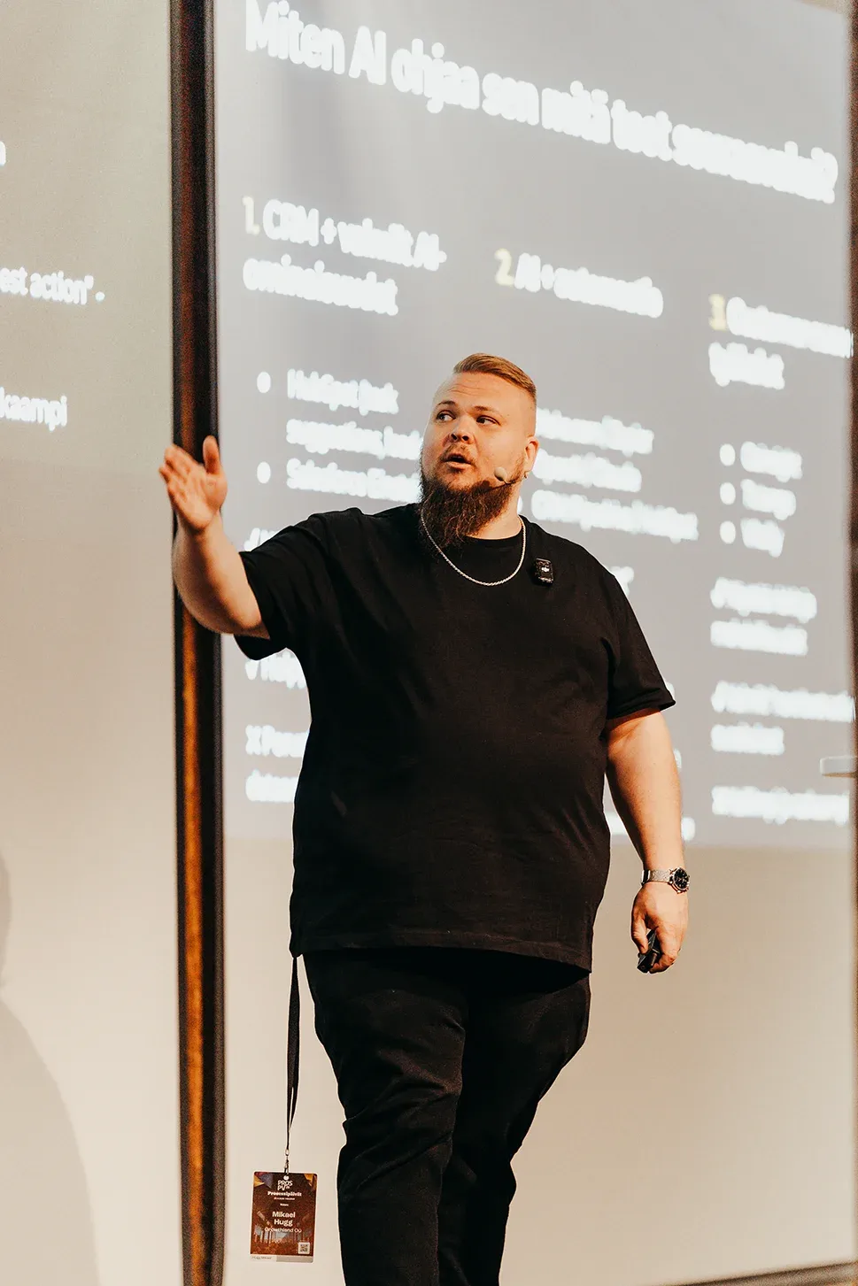 Mikael Hugg speaking